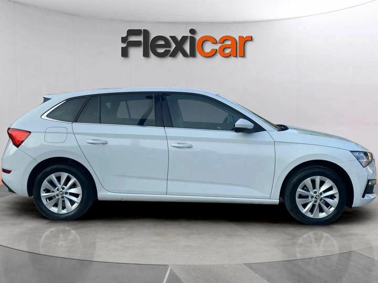 skoda scala 2023 / foto grande (2)