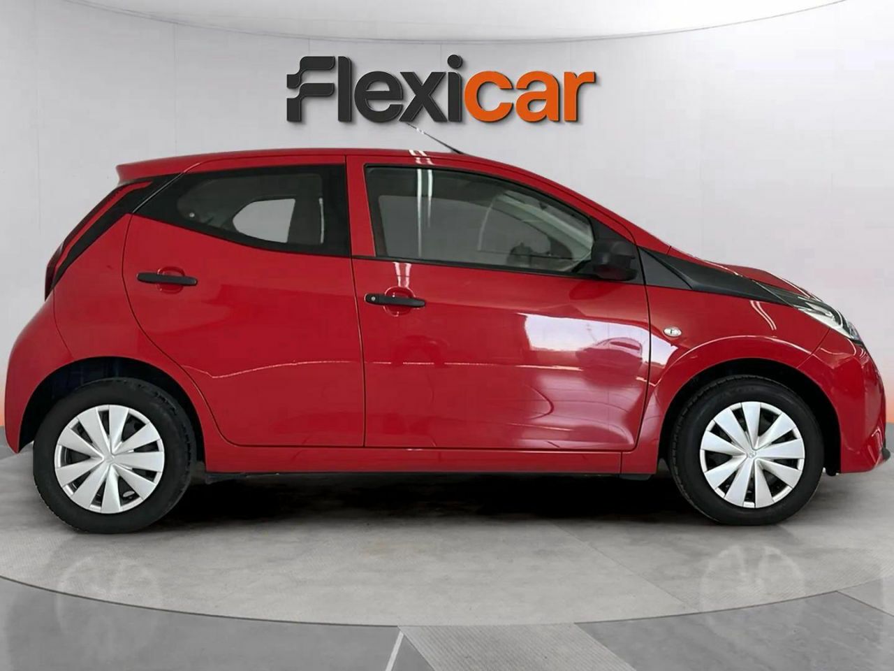 toyota aygo 2022 / foto grande (3)