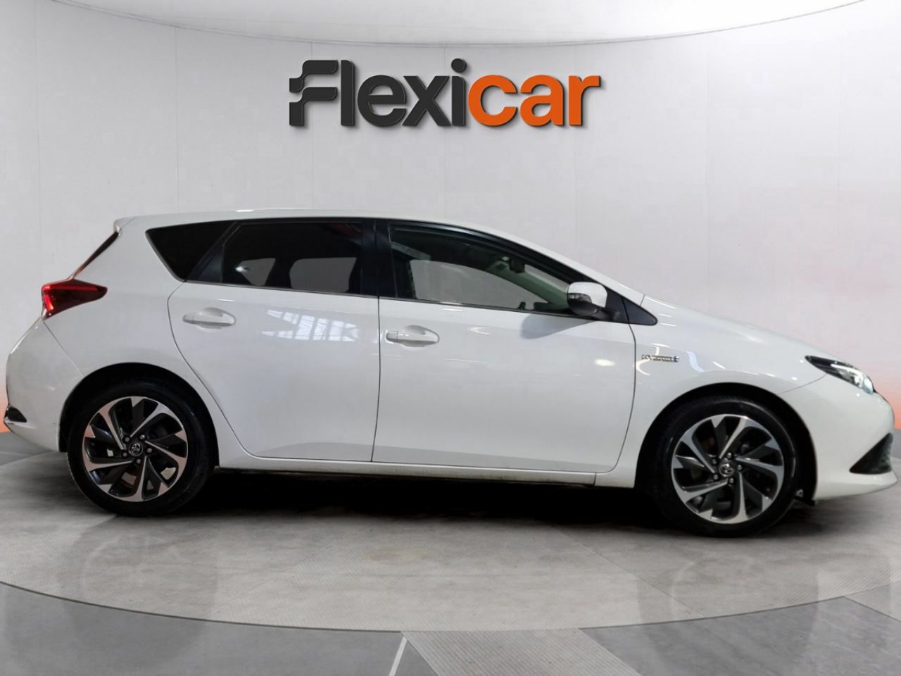 toyota auris 2016 / foto grande (3)