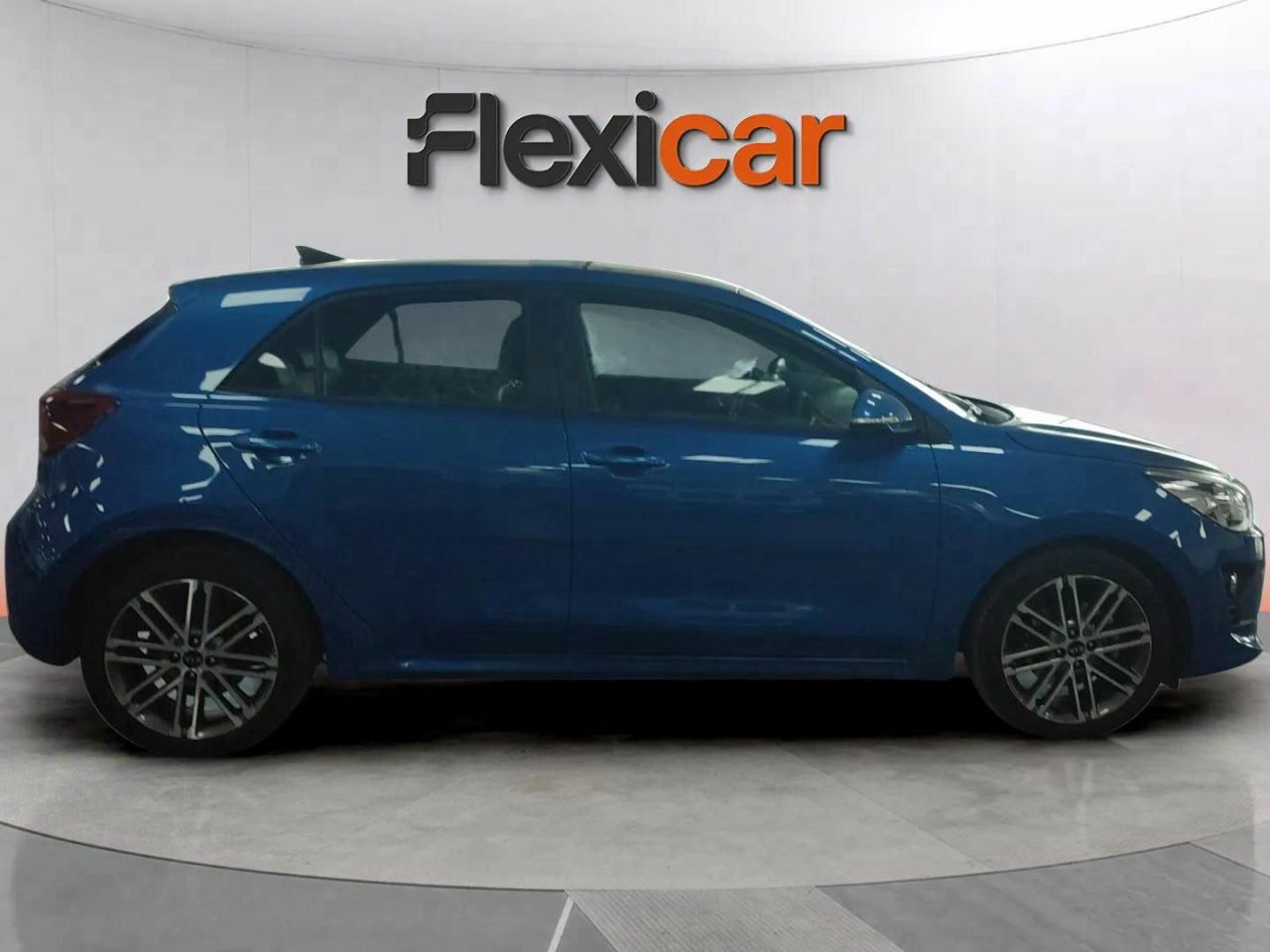 kia rio 2021 / foto grande (3)
