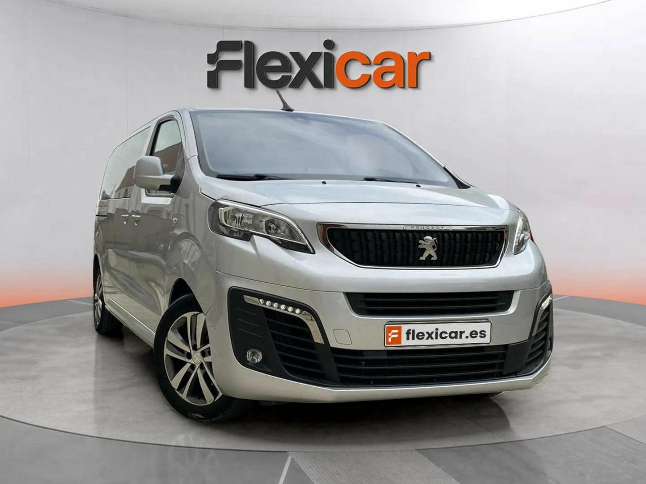 Foto peugeot traveller 2019 /