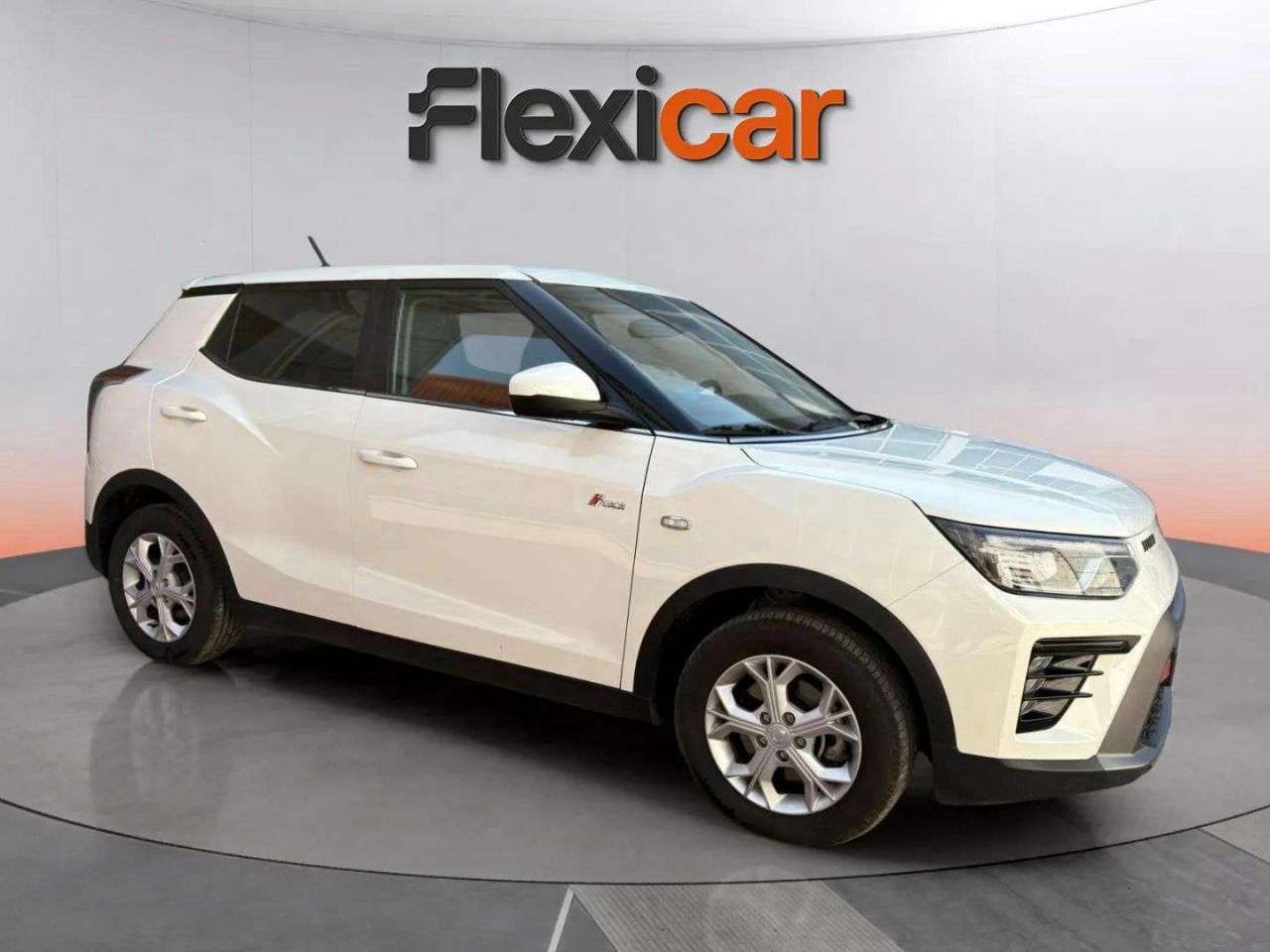 Foto ssangyong tivoli 2024 /