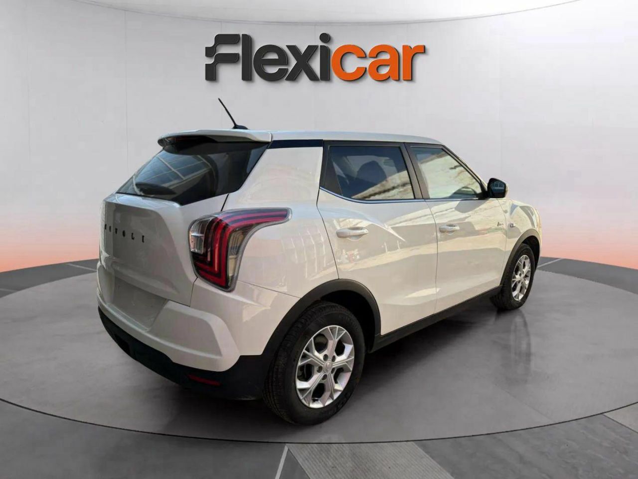 ssangyong tivoli 2024 / foto grande (3)