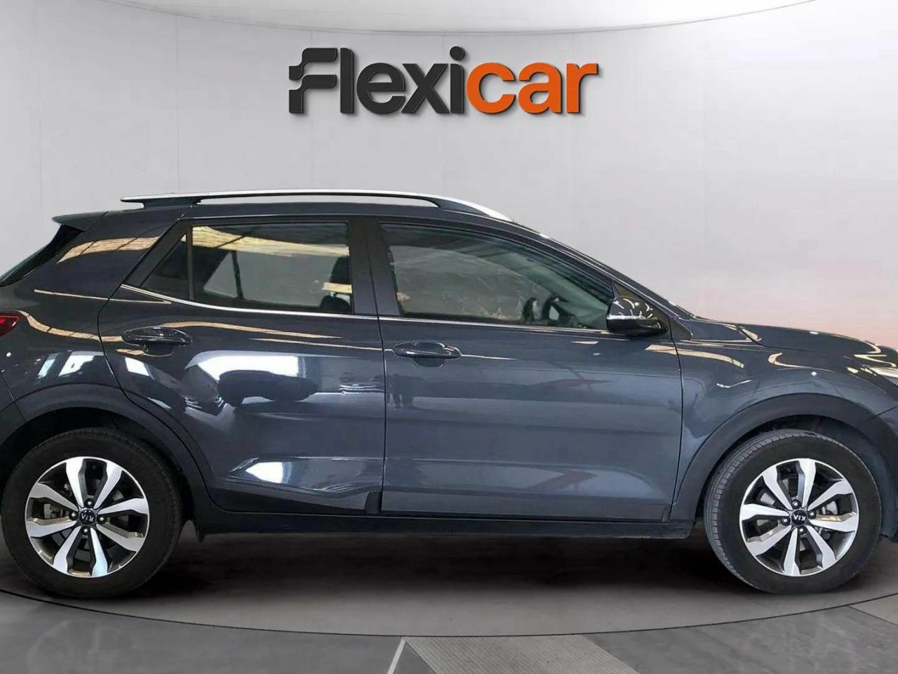 kia stonic 2021 / foto grande (3)