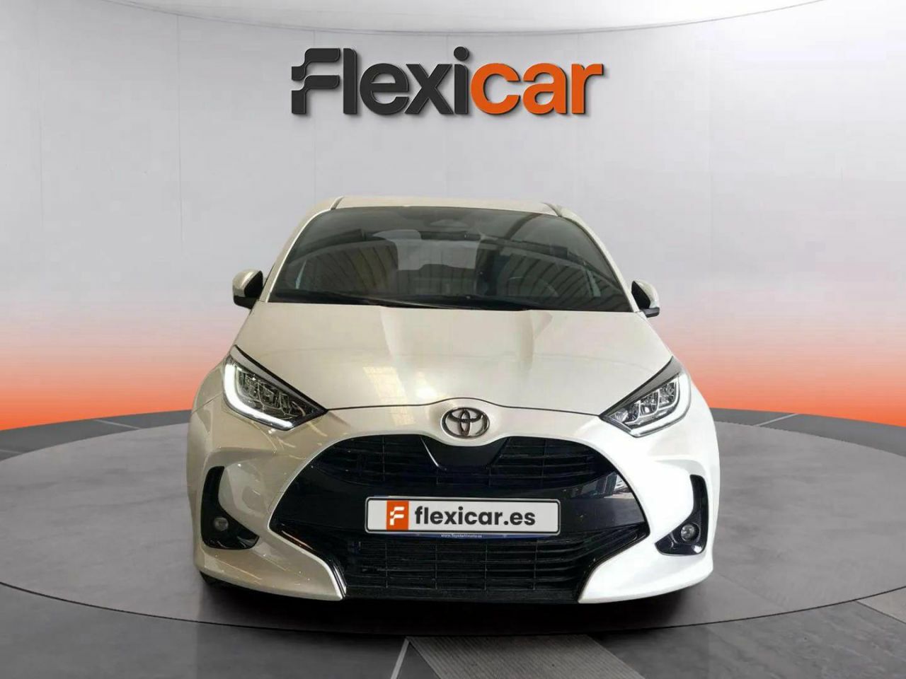 toyota yaris 2024 / foto grande (2)