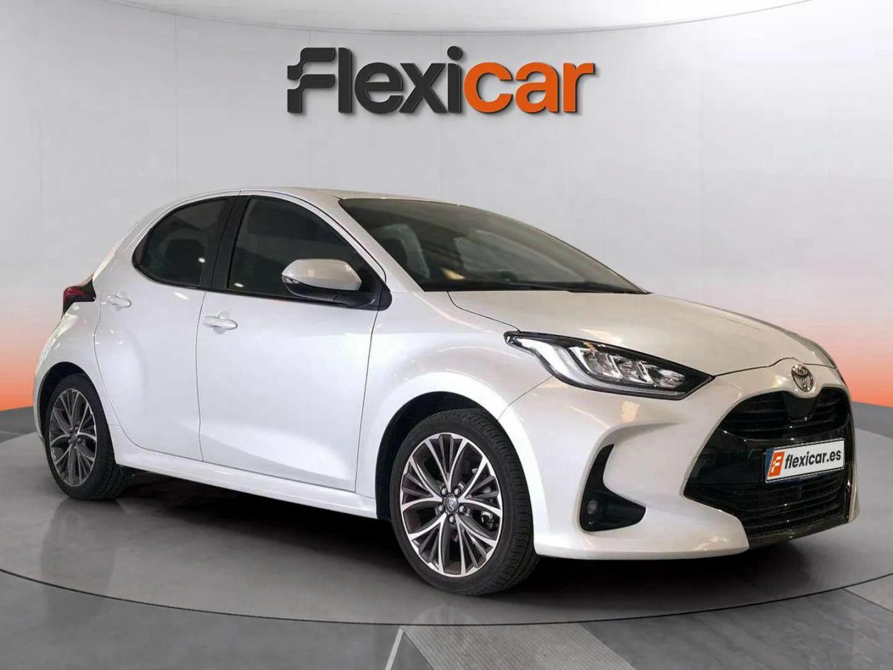 Foto toyota yaris 2024 /