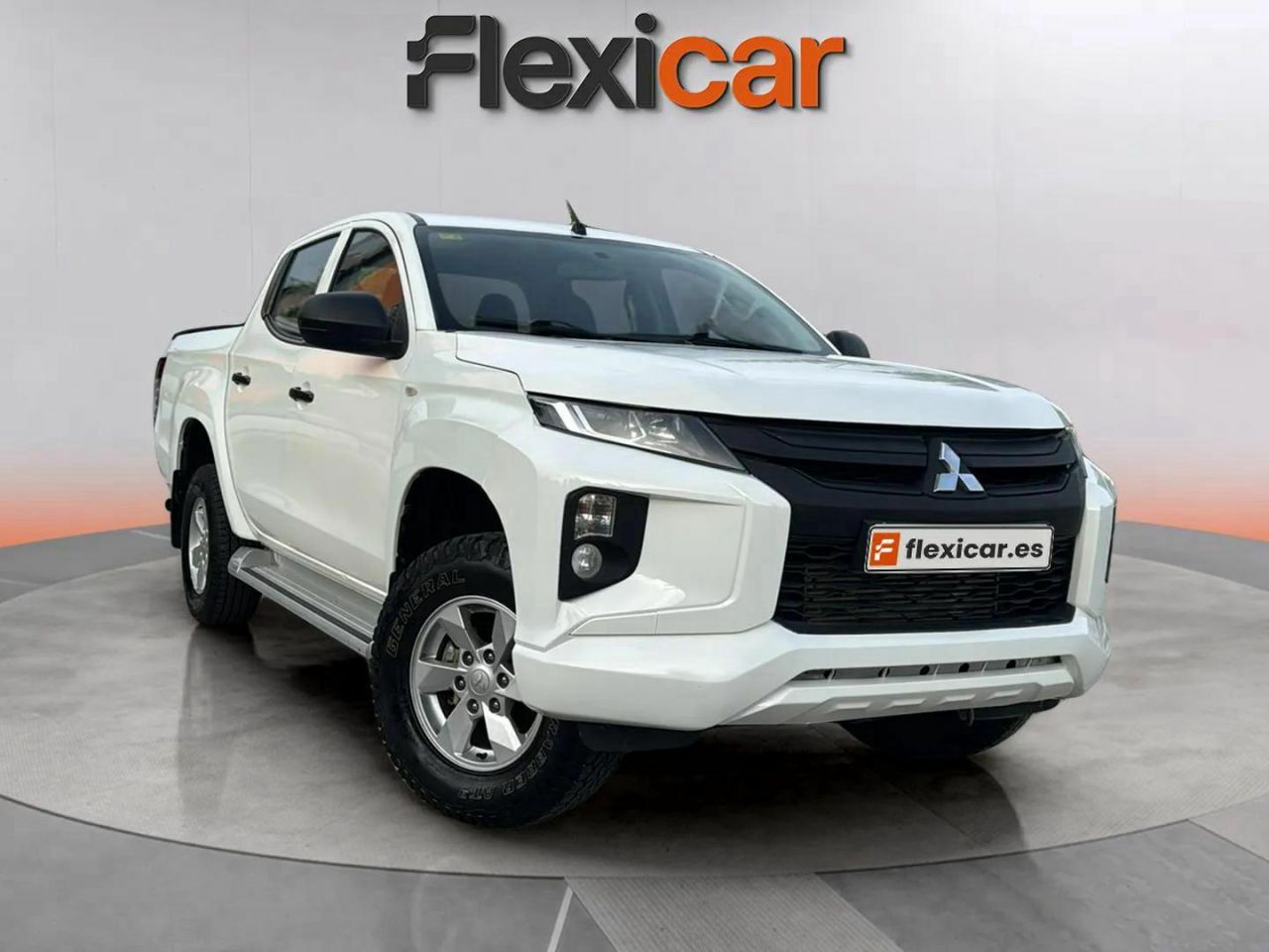 Foto mitsubishi l200 2020 /