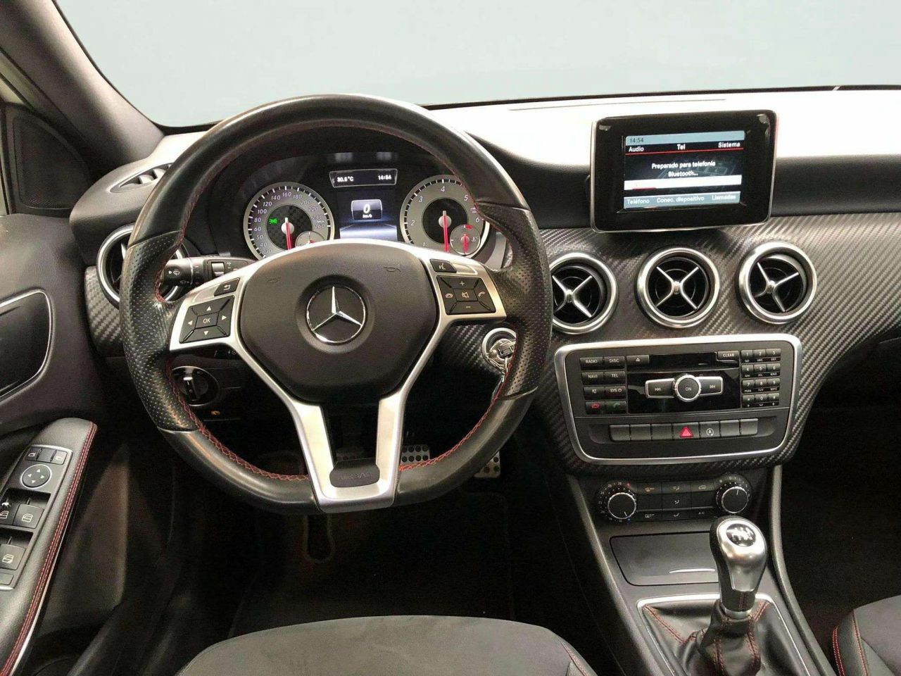 mercedes clase a 2015 / foto grande (3)