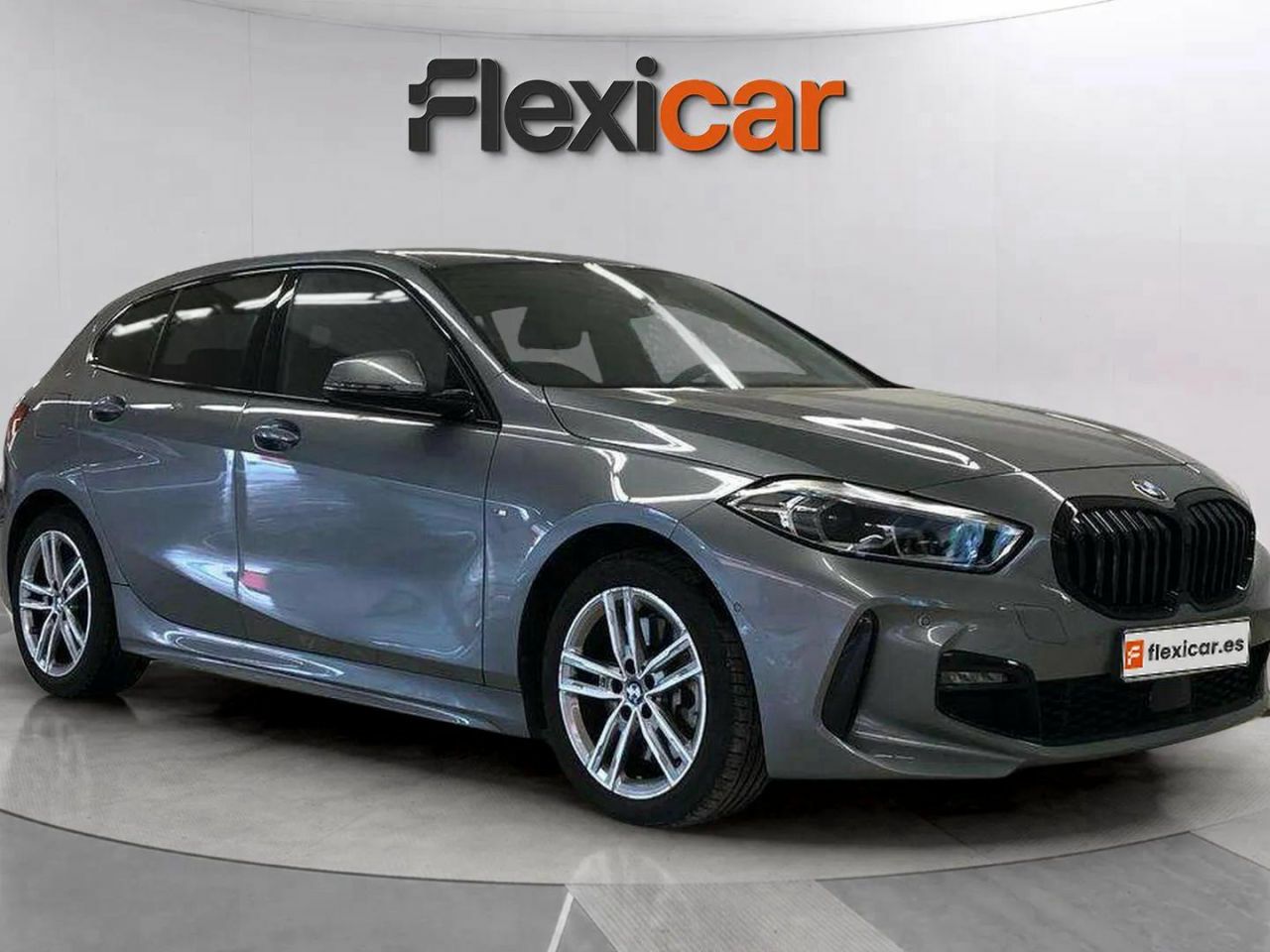 Foto bmw serie 1 2024 /