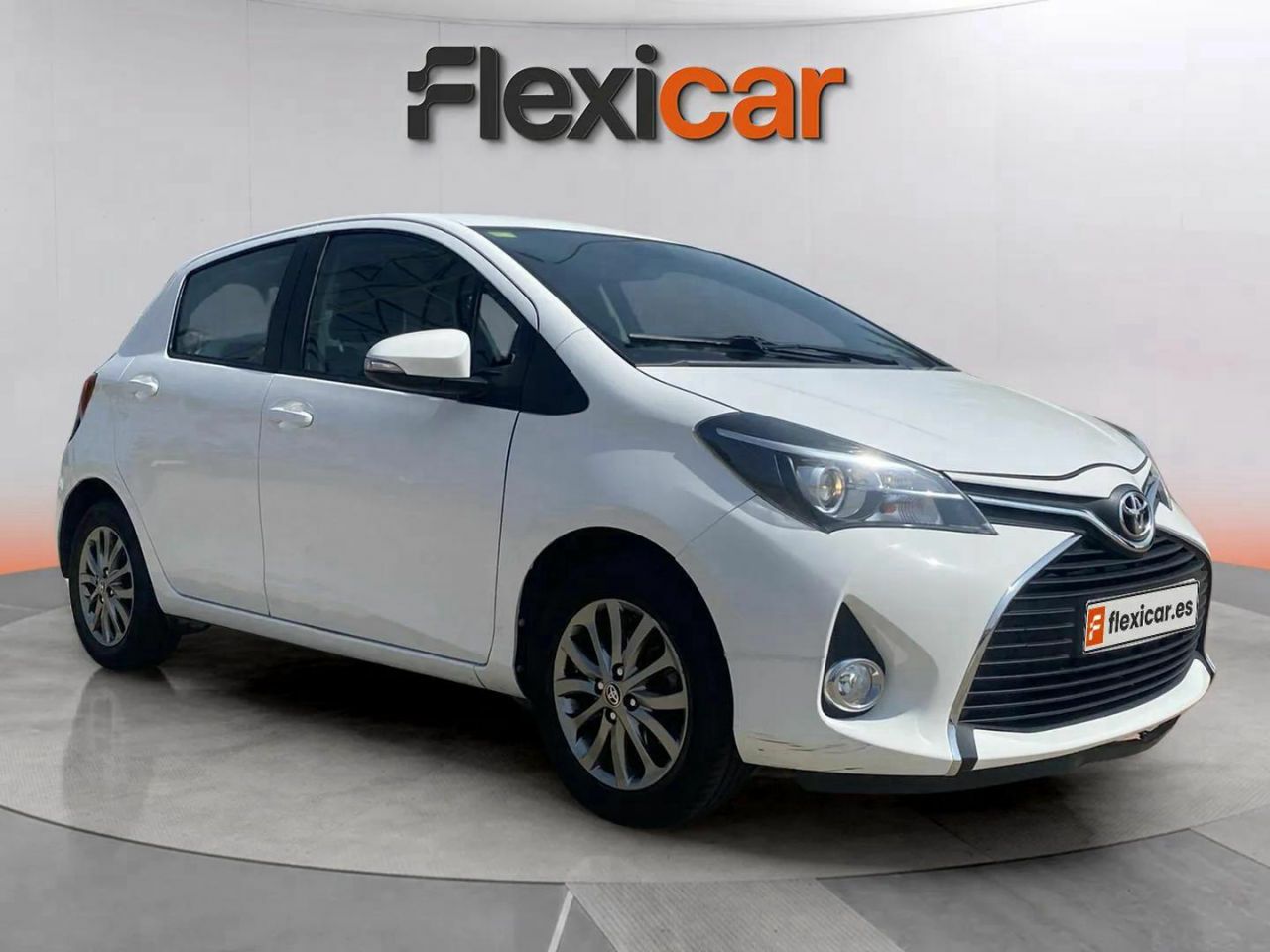 Foto toyota yaris 2017 /