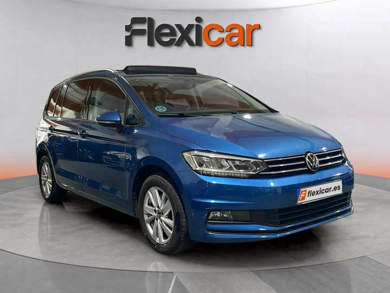 Foto volkswagen touran 2021 /