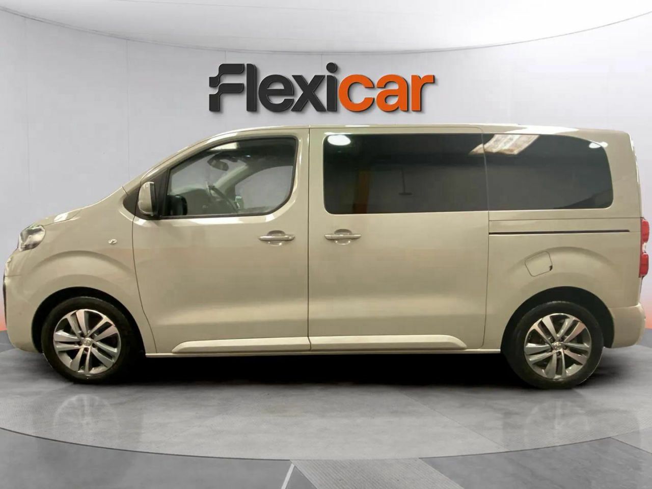 peugeot traveller 2017 / foto grande (3)