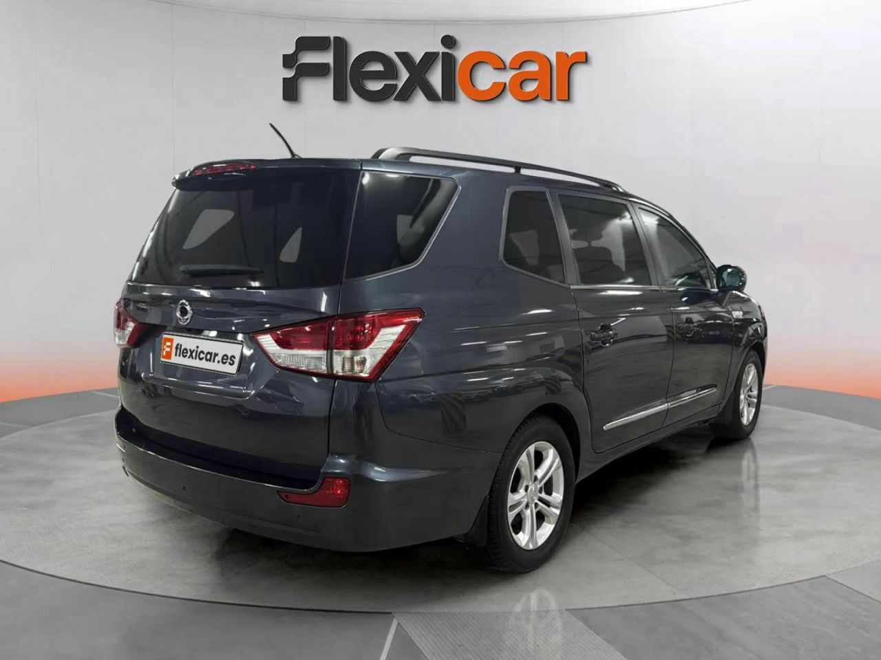 ssangyong rodius 2016 / foto grande (3)