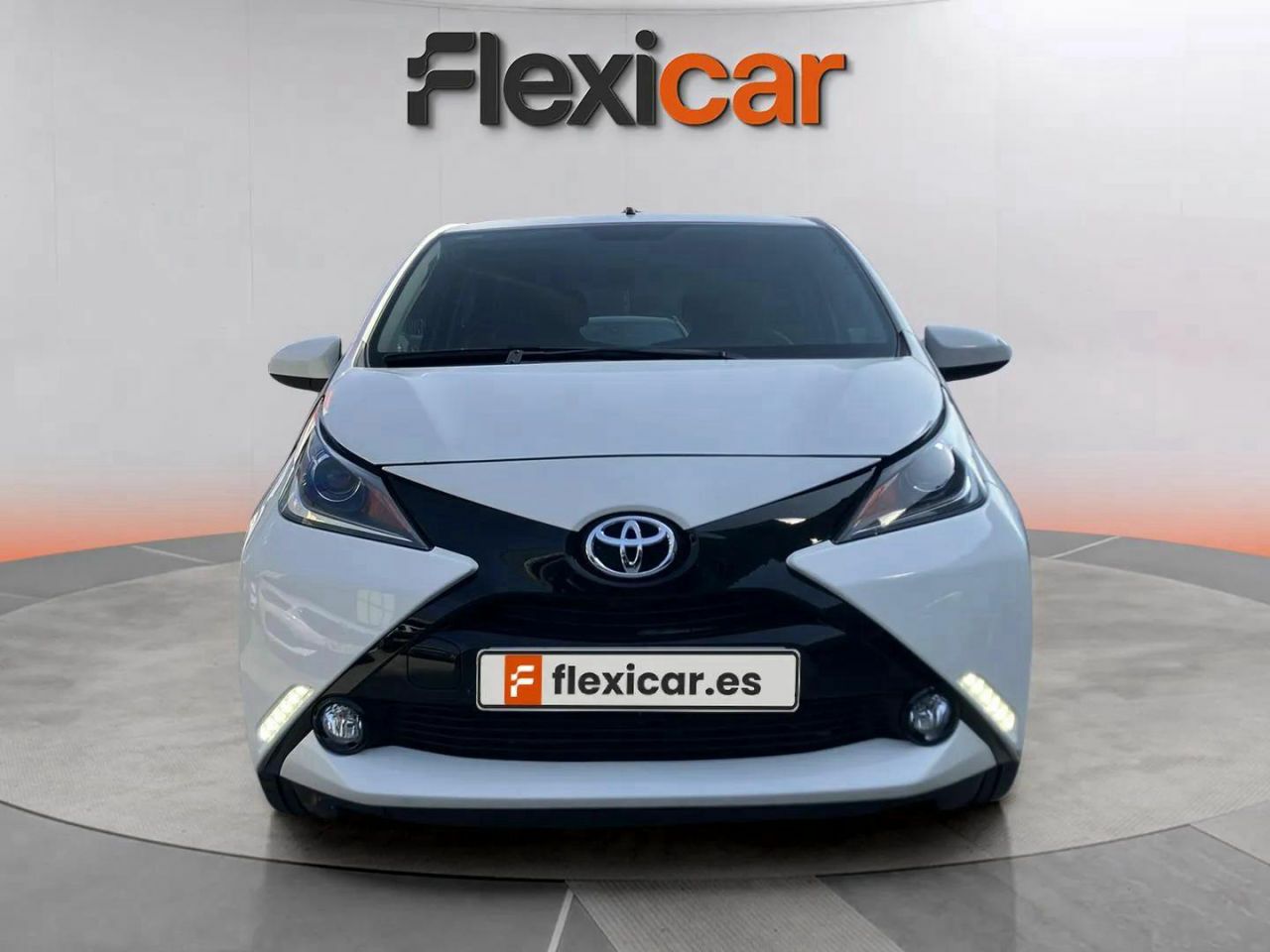 toyota aygo 2015 / foto grande (2)