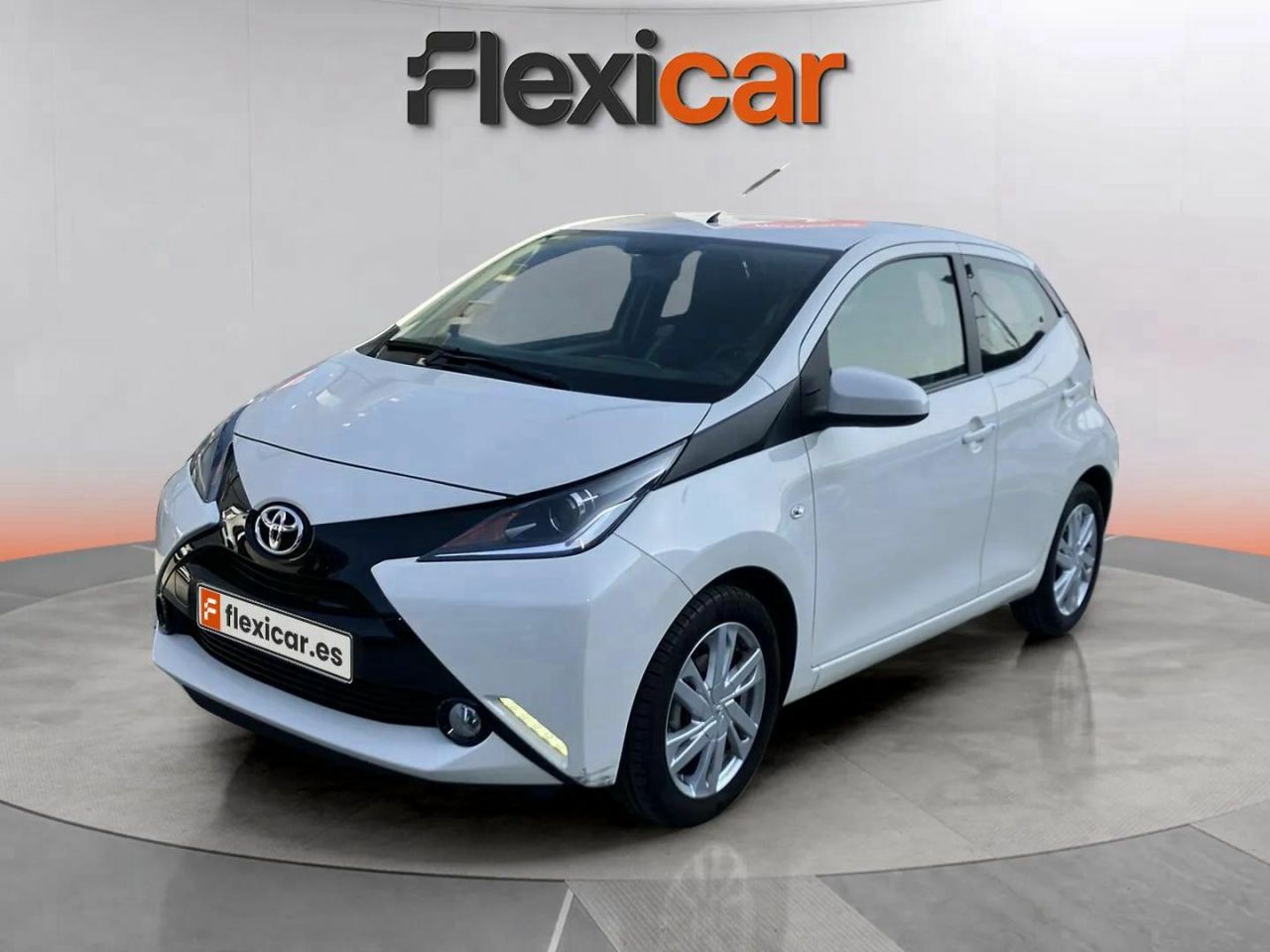 toyota aygo 2015 / foto grande (3)