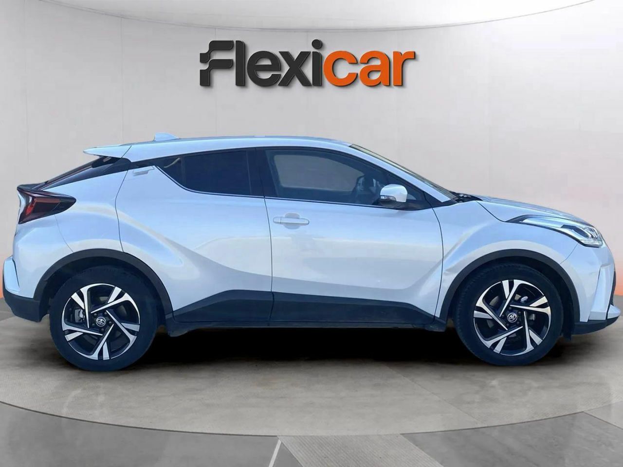 toyota c-hr 2023 / foto grande (3)