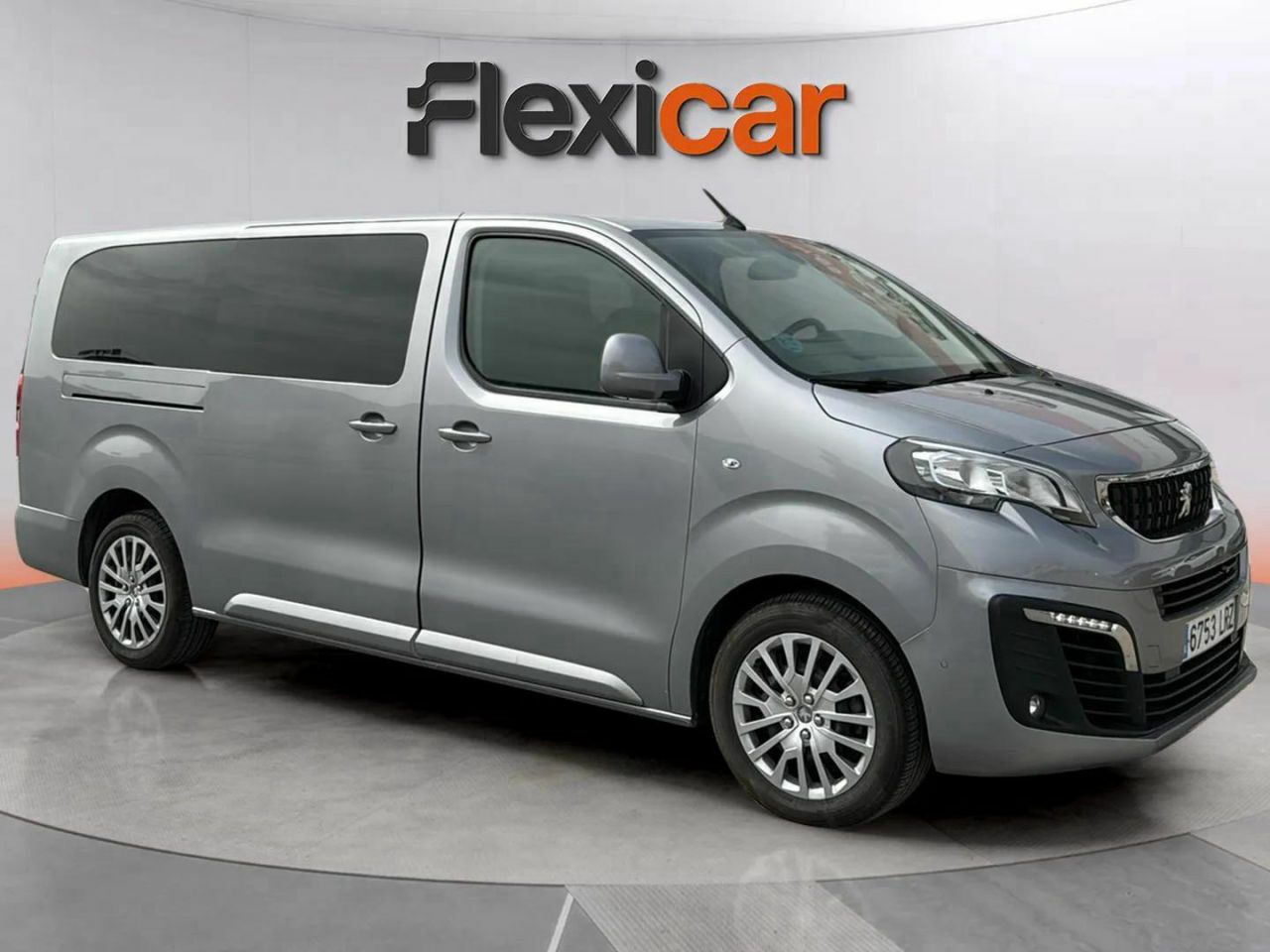 Foto peugeot traveller 2021 /