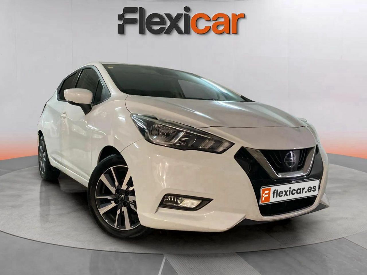 Foto nissan micra 2017 /