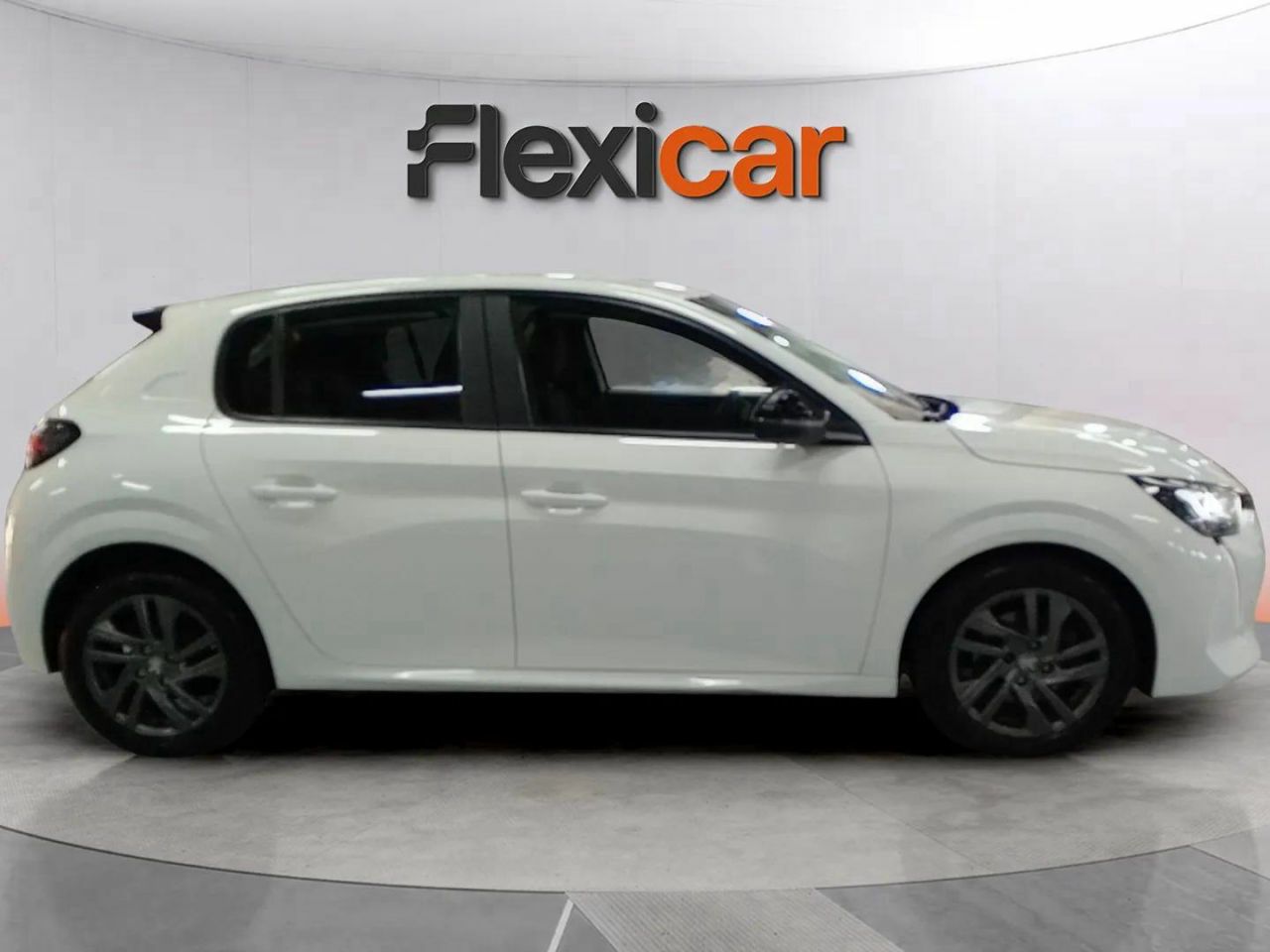 peugeot 208 2022 / foto grande (3)