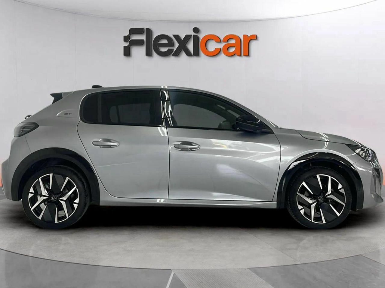 peugeot 208 2024 / foto grande (3)