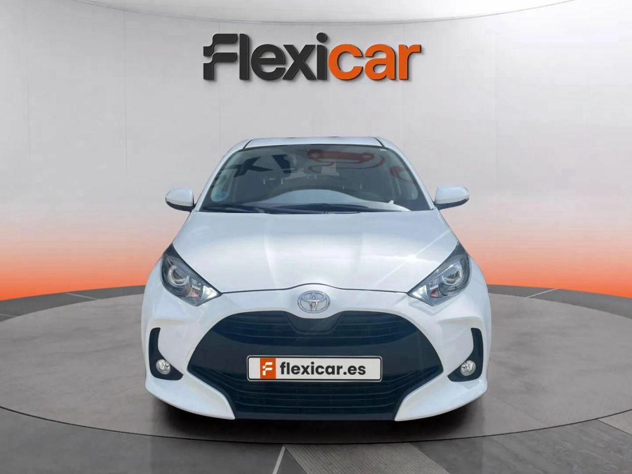 toyota yaris 2022 / foto grande (2)