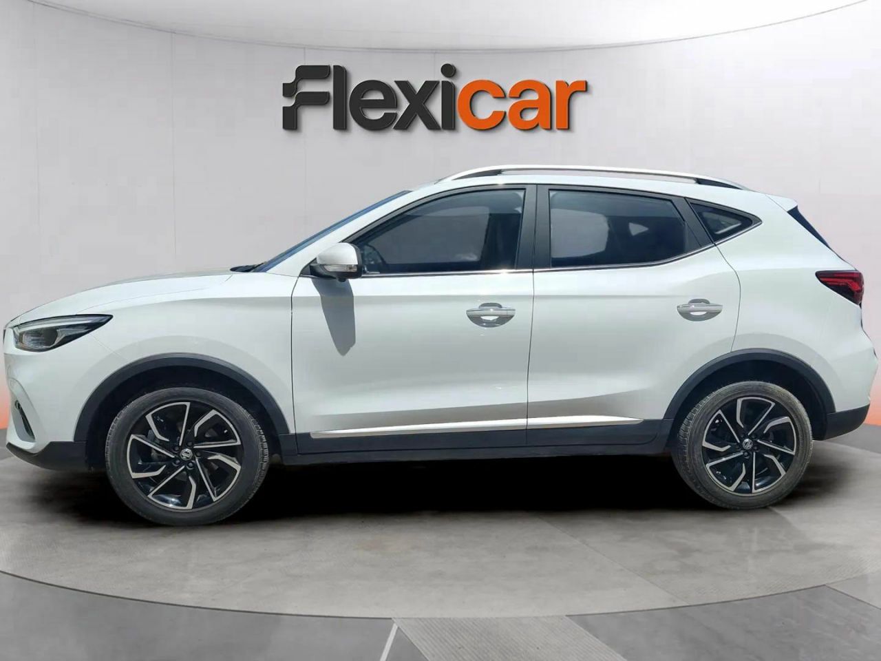 mg zs 2023 / foto grande (3)