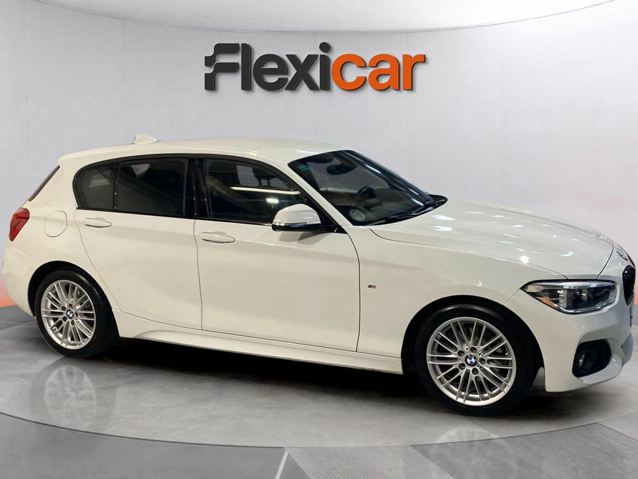 Foto bmw serie 1 2019 /