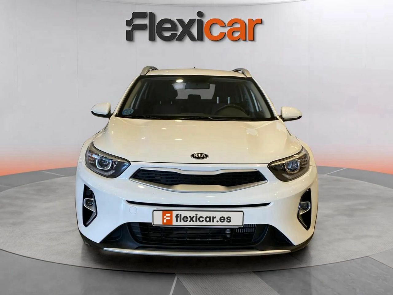 kia stonic 2021 / foto grande (2)