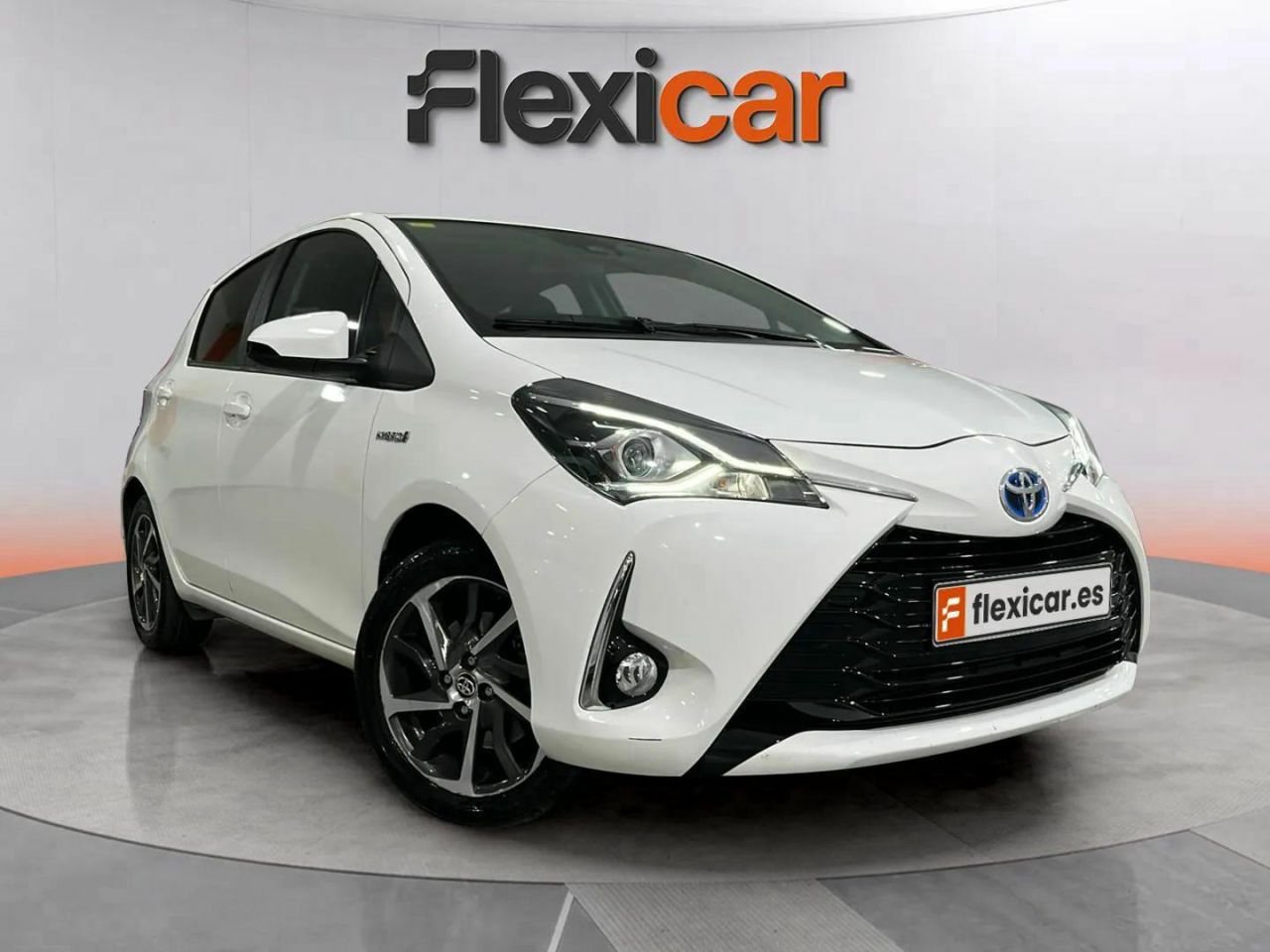 Foto toyota yaris 2020 /