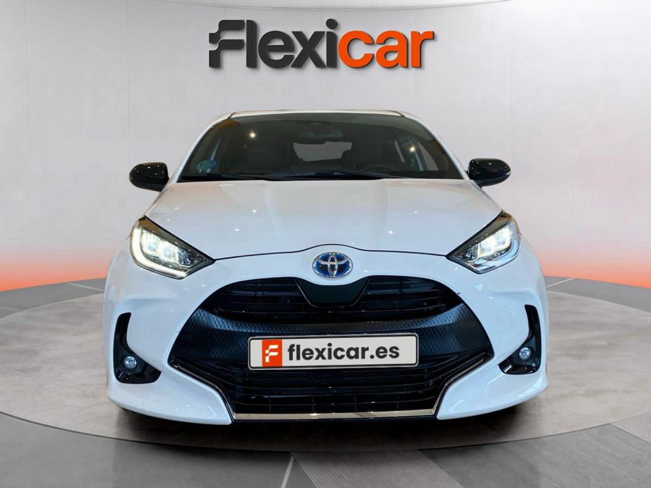 toyota yaris 2021 / foto grande (2)