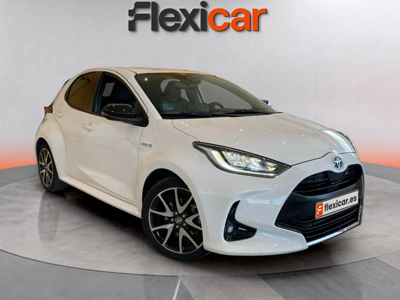 Foto toyota yaris 2021 /