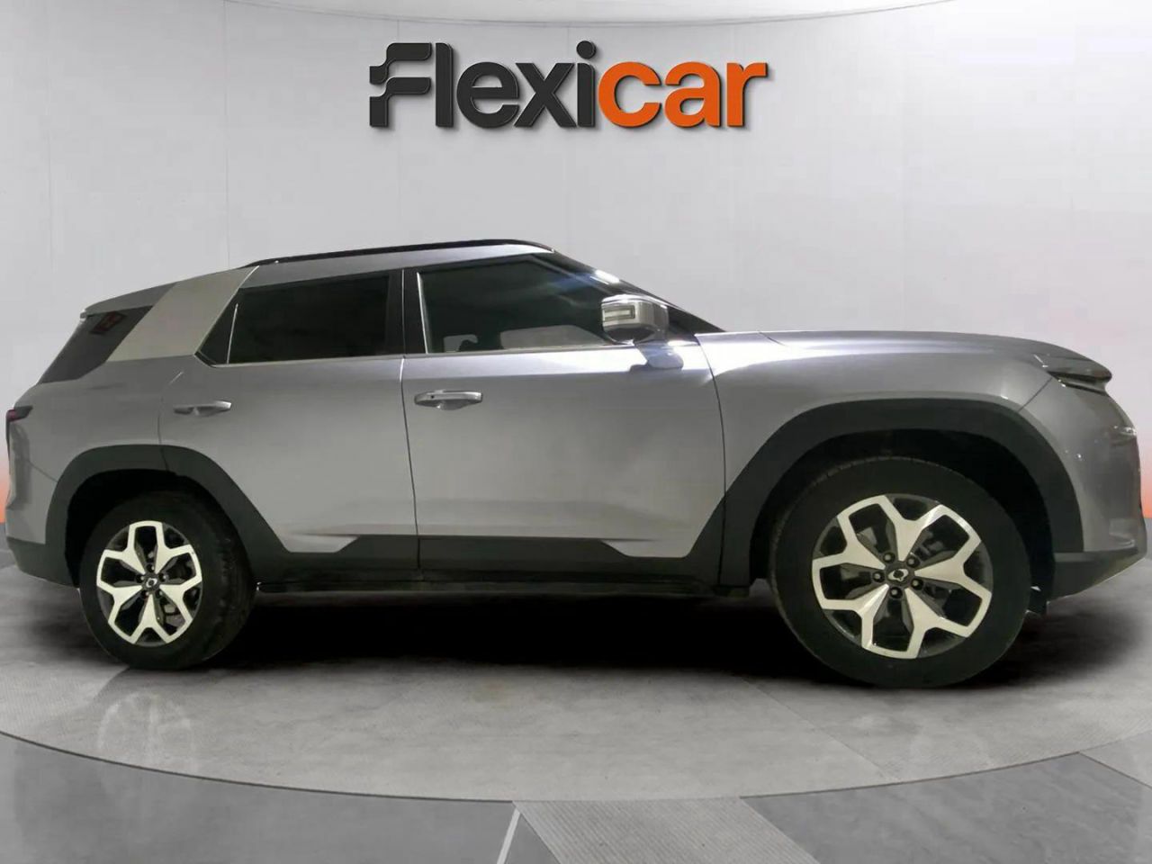 ssangyong torres 2024 / foto grande (3)