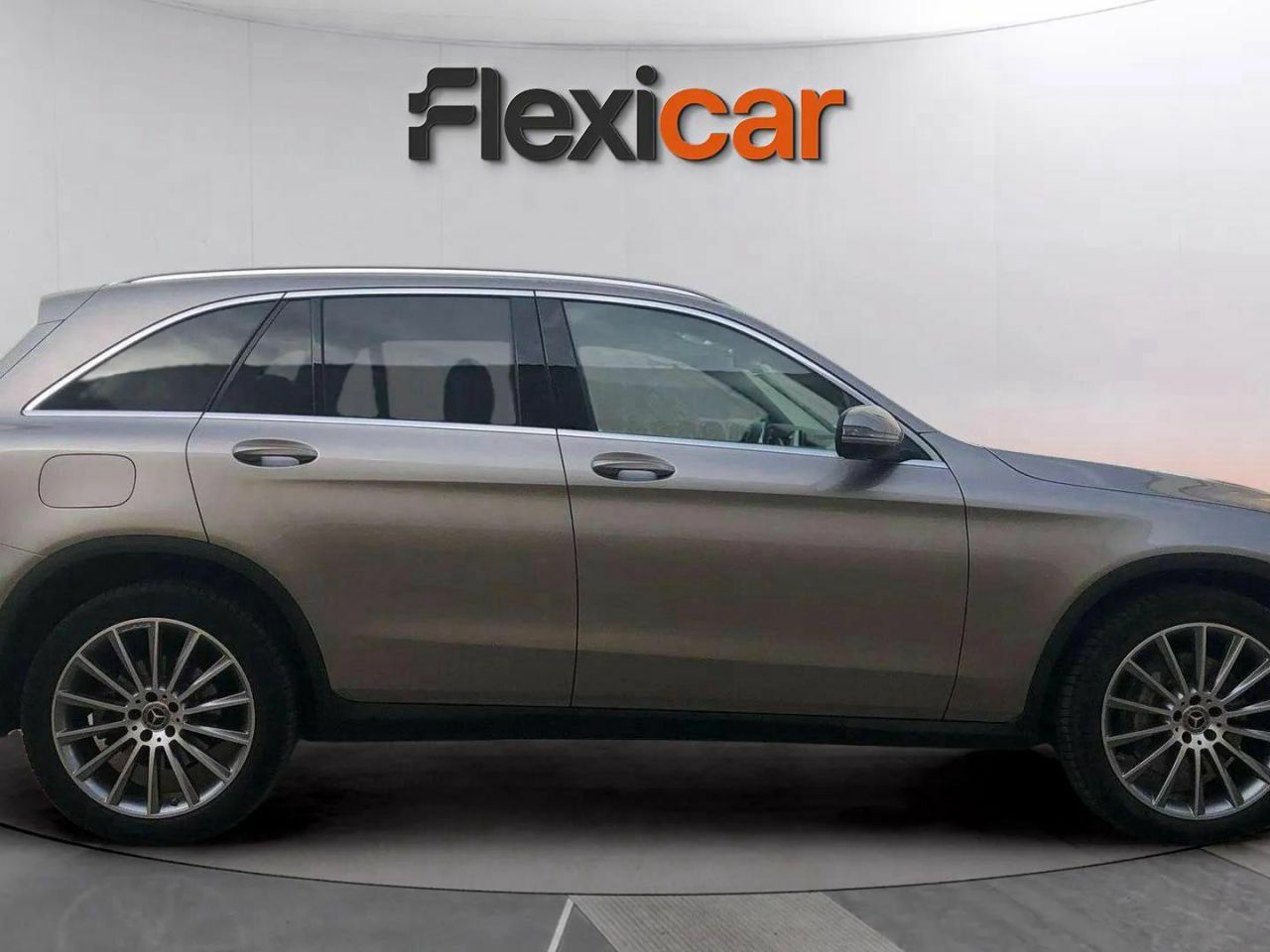 mercedes glc 2021 / foto grande (3)