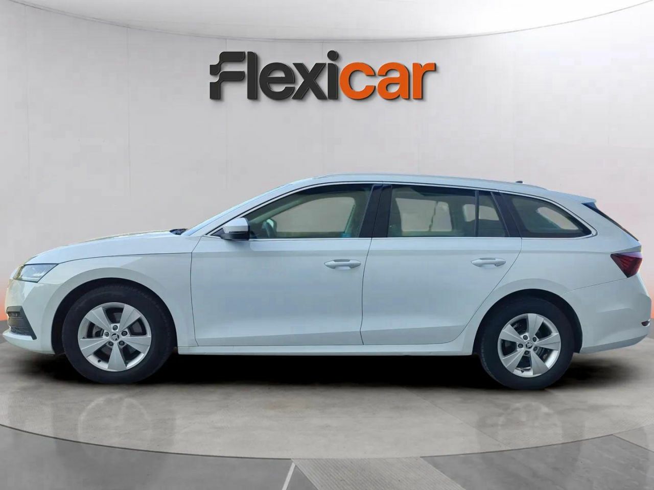 skoda octavia 2021 / foto grande (3)