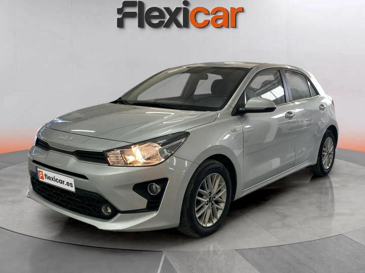 kia rio 2022 / foto grande (3)
