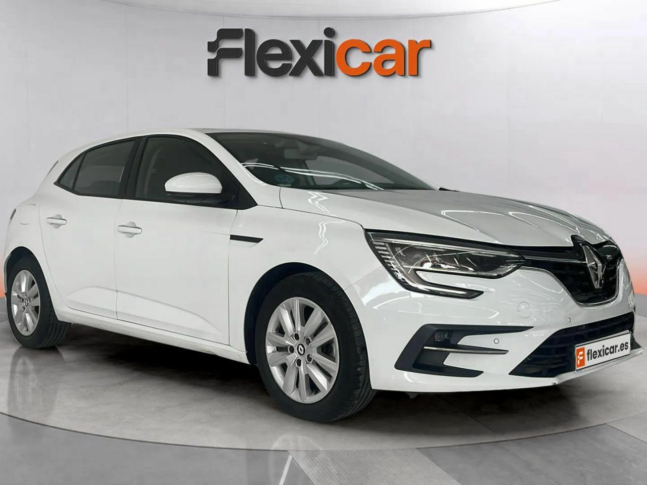 Foto renault megane 2023 /