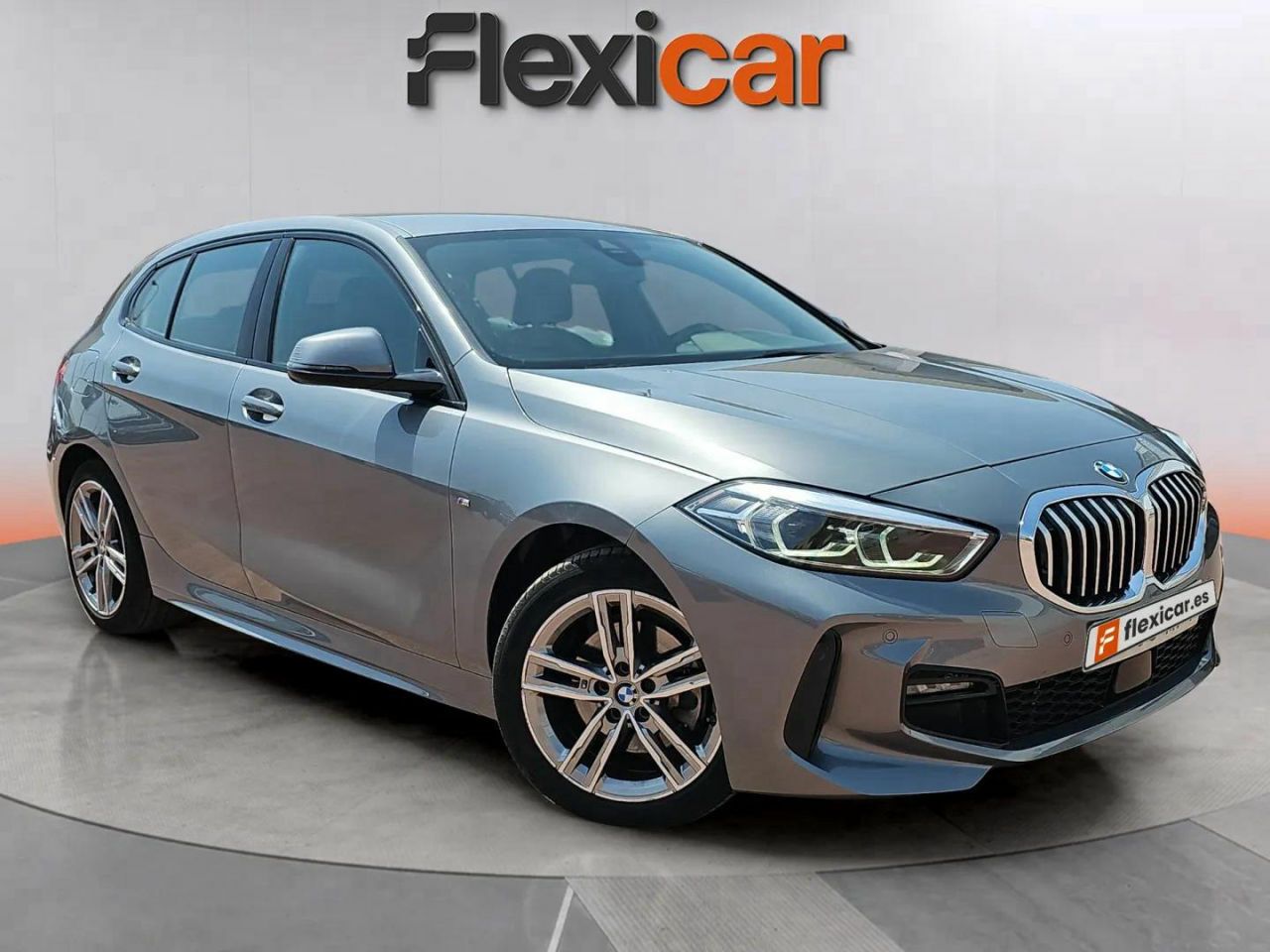 Foto bmw serie 1 2023 /