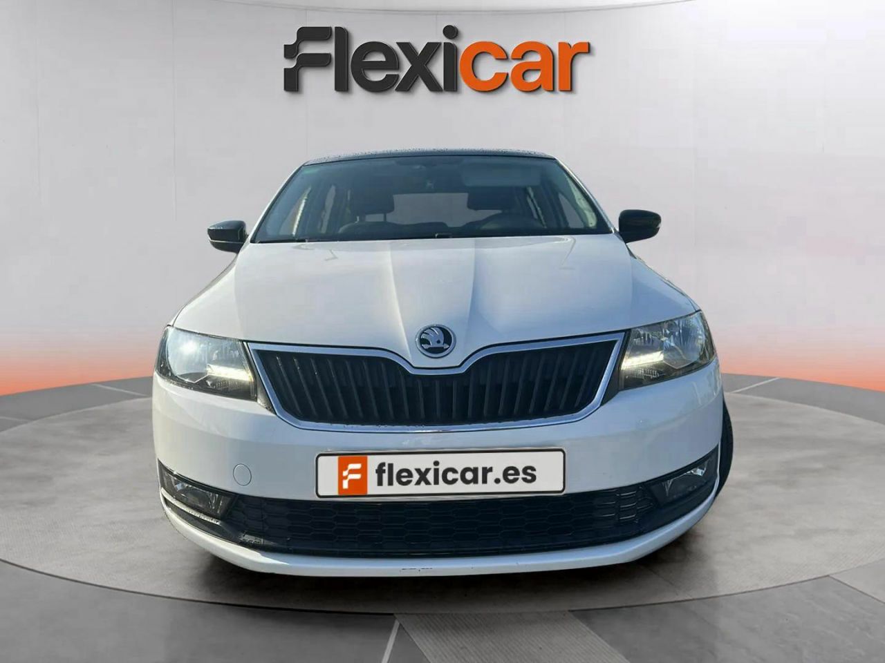 skoda rapid 2019 / foto grande (2)
