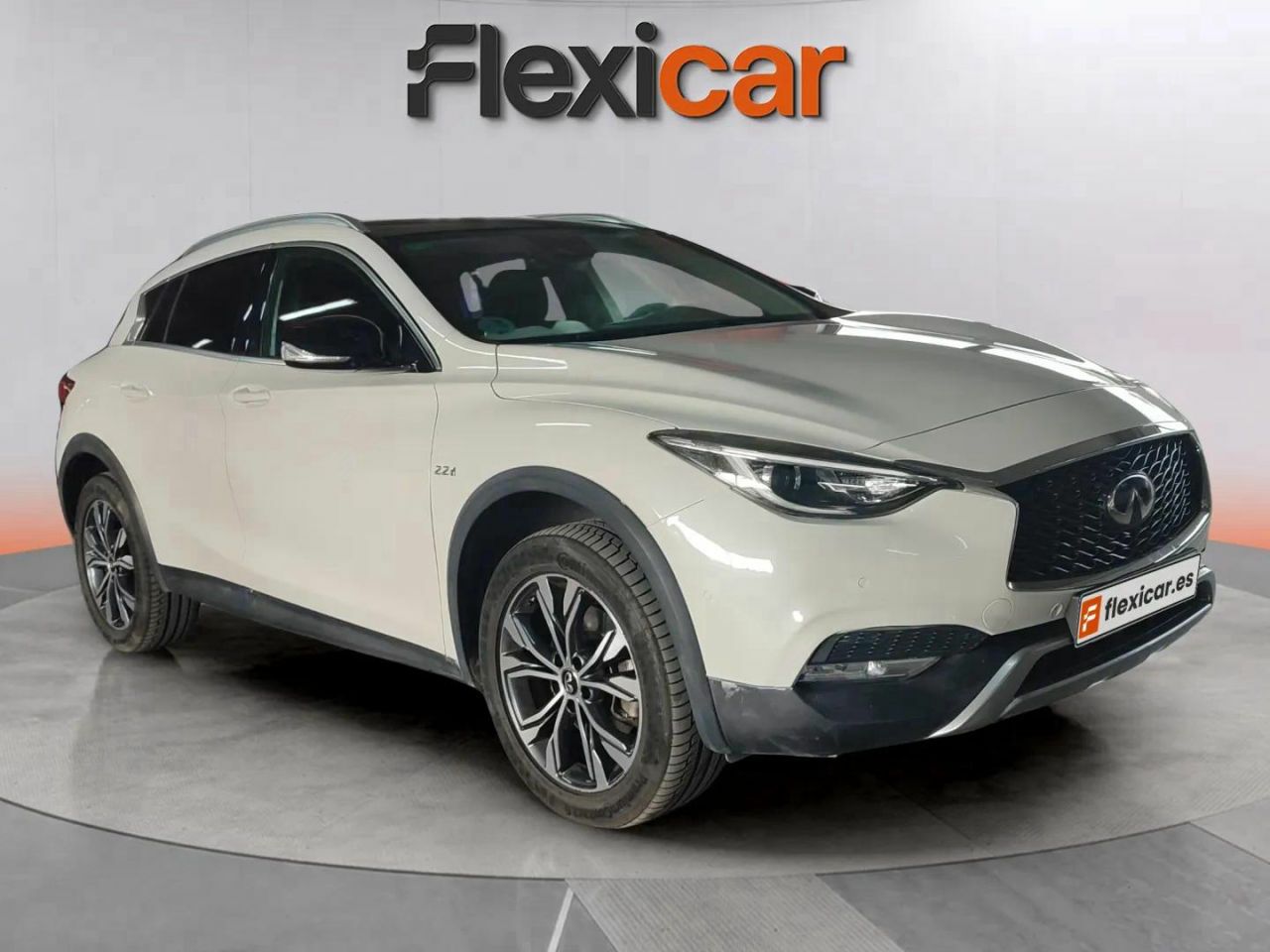 Foto infiniti qx30 2019 /