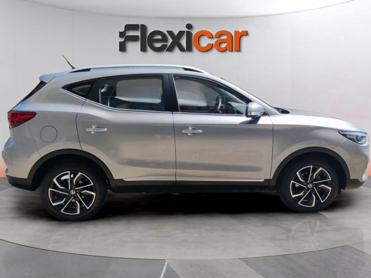 mg zs 2024 / foto grande (2)
