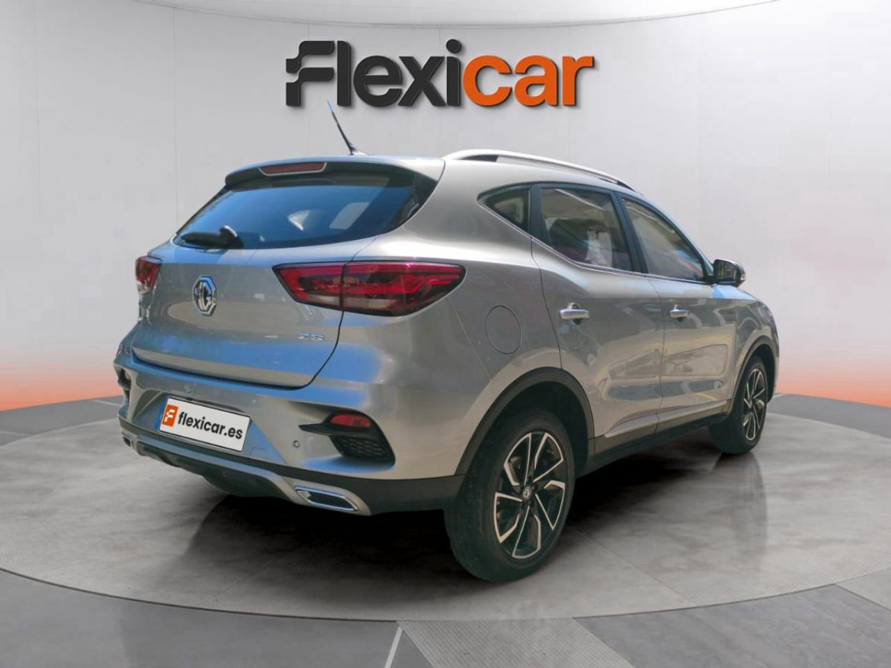 mg zs 2024 / foto grande (3)