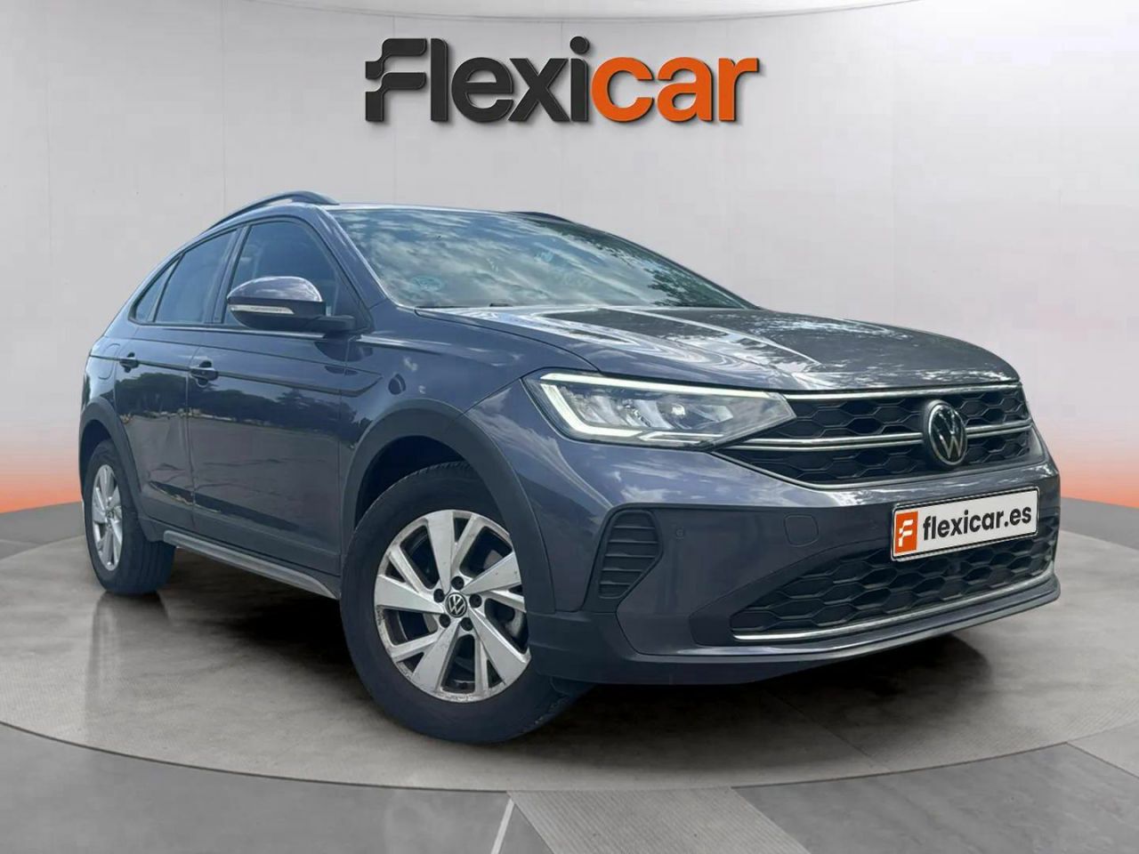 Foto volkswagen taigo 2022 /