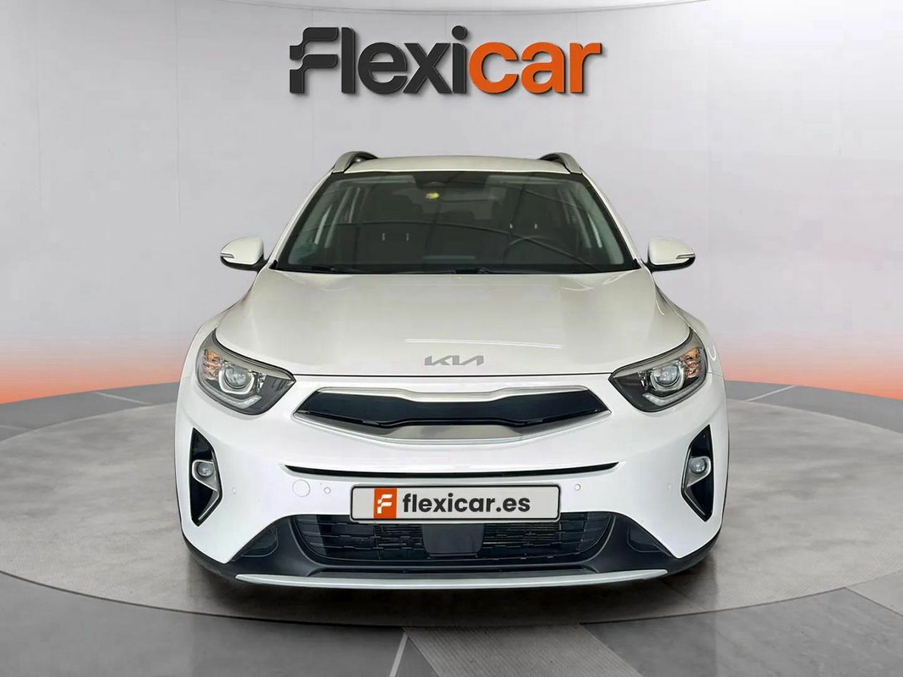 kia stonic 2023 / foto grande (2)