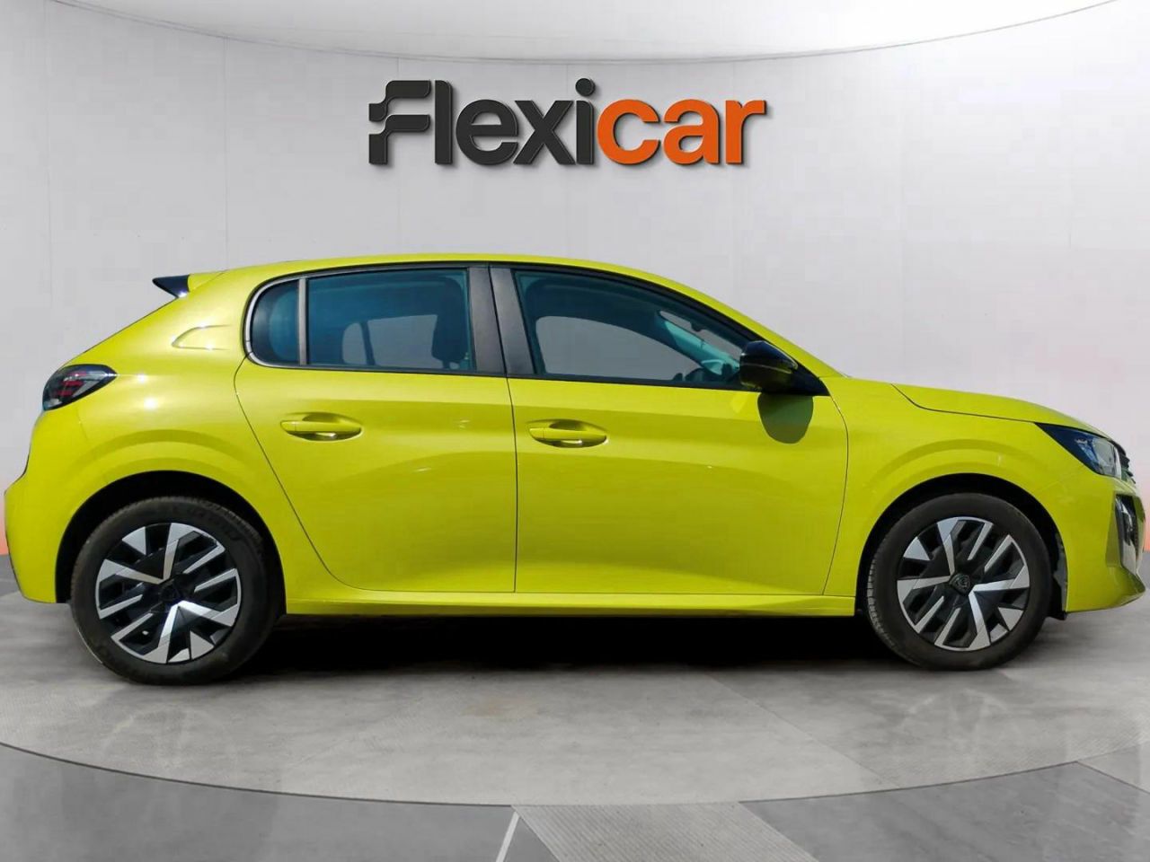 peugeot 208 2024 / foto grande (3)