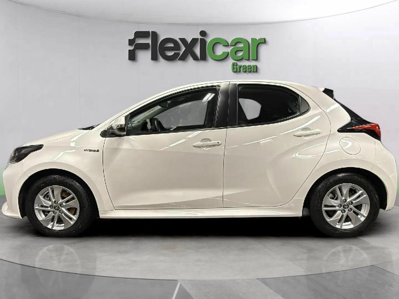 toyota yaris 2021 / foto grande (3)
