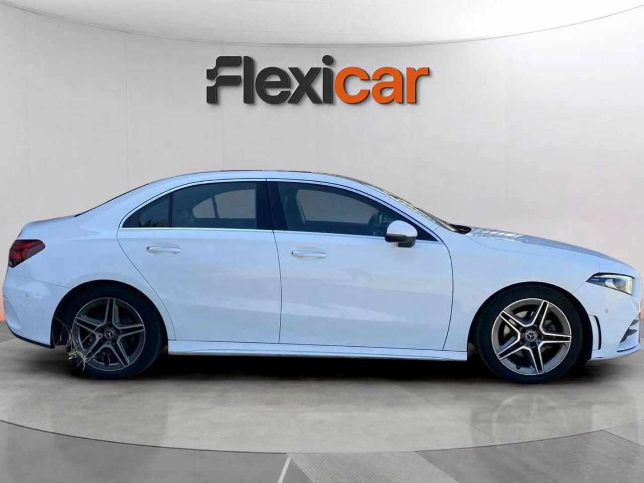 mercedes clase a 2021 / foto grande (3)