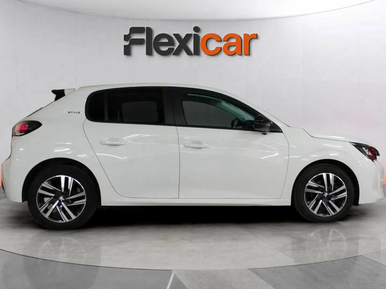 peugeot 208 2023 / foto grande (3)