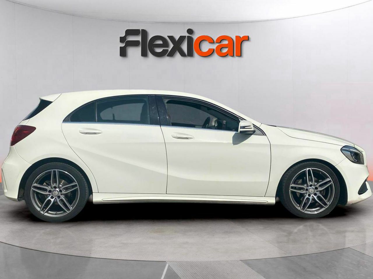 mercedes clase a 2017 / foto grande (3)