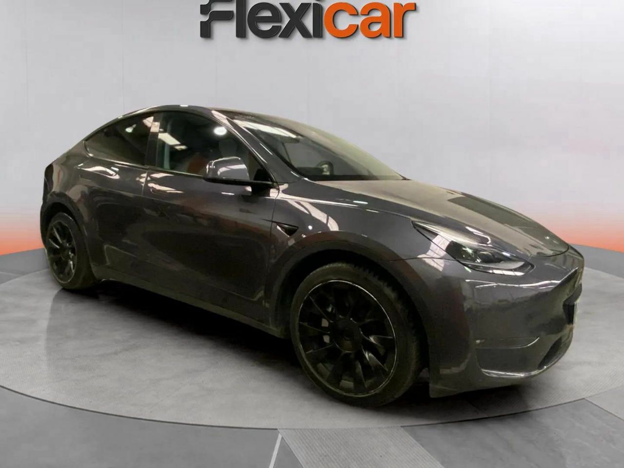 Foto tesla model y 2021 /