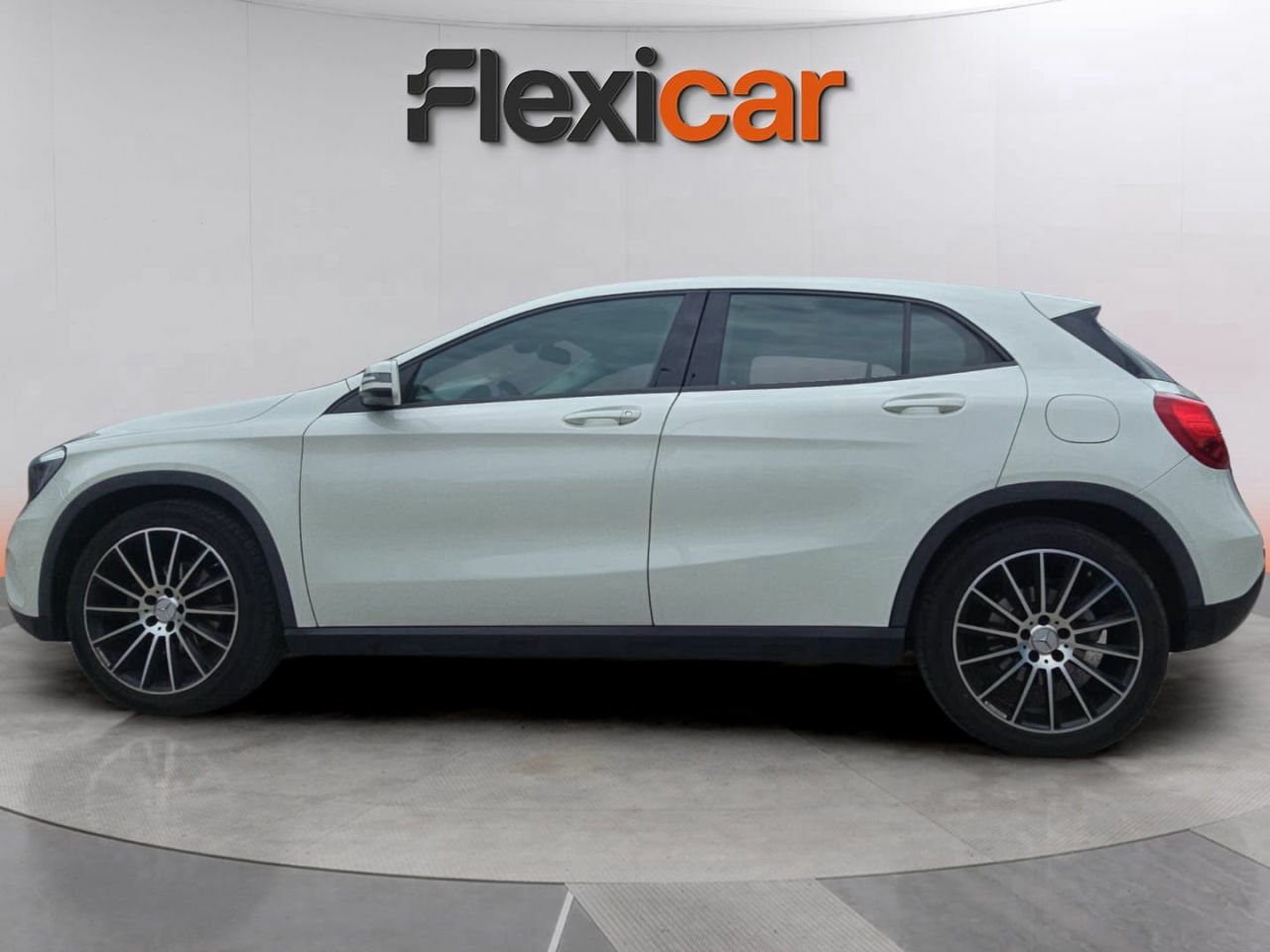 mercedes gla 2016 / foto grande (3)